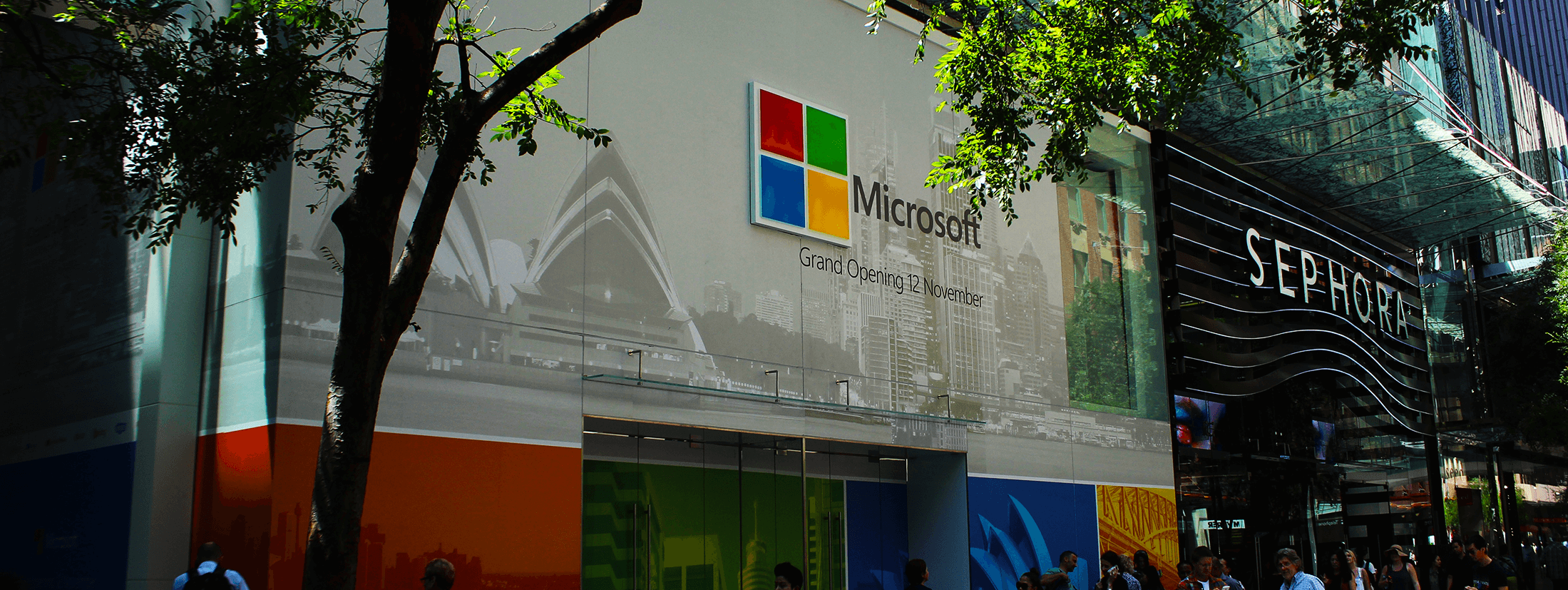 Microsoft opens flagship store in Sydney.
